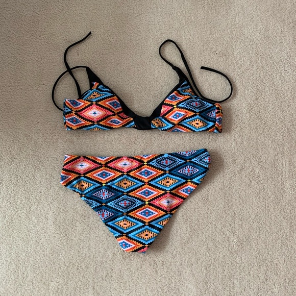 Zaful patterned bikini - Picture 3 of 6